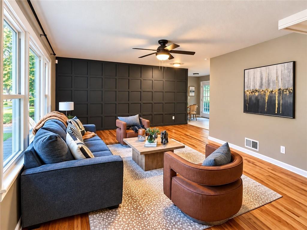 Listing Photo MLS #HMS2637267
