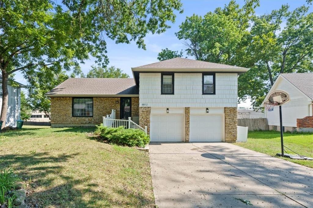 Listing Photo MLS #HMS2637921