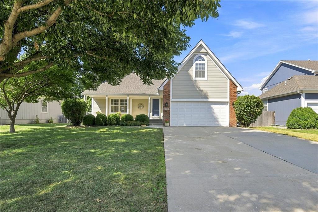 Listing Photo MLS #HMS2638088