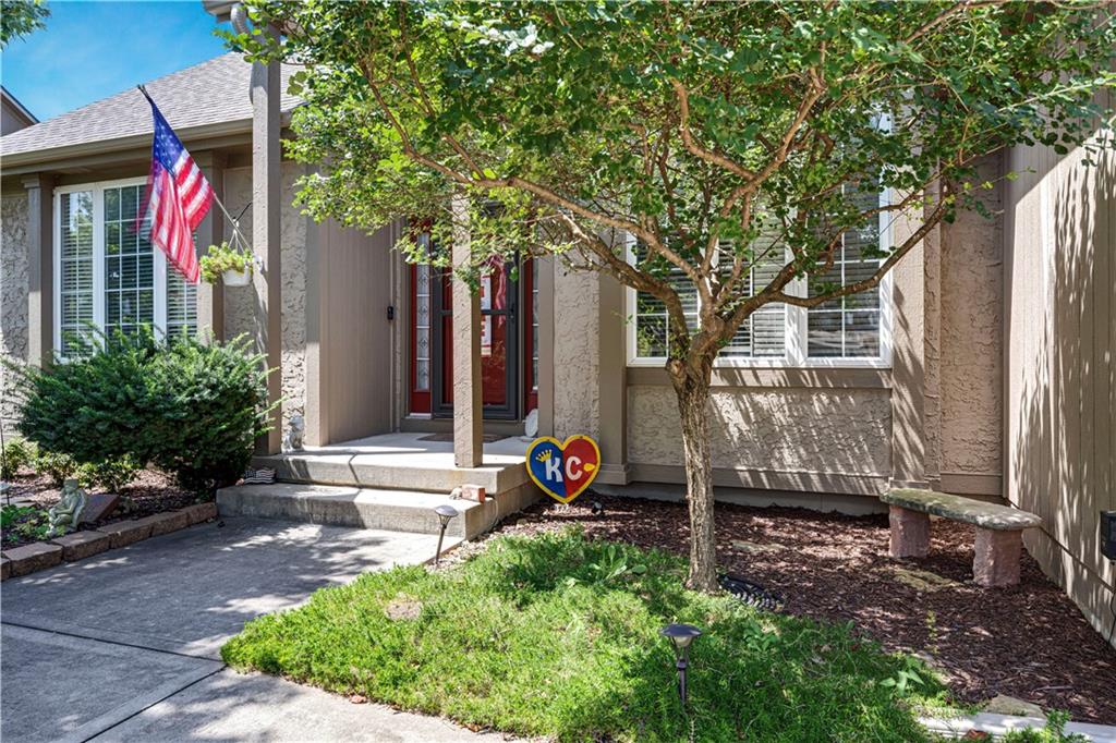 Listing Photo MLS #HMS2638244