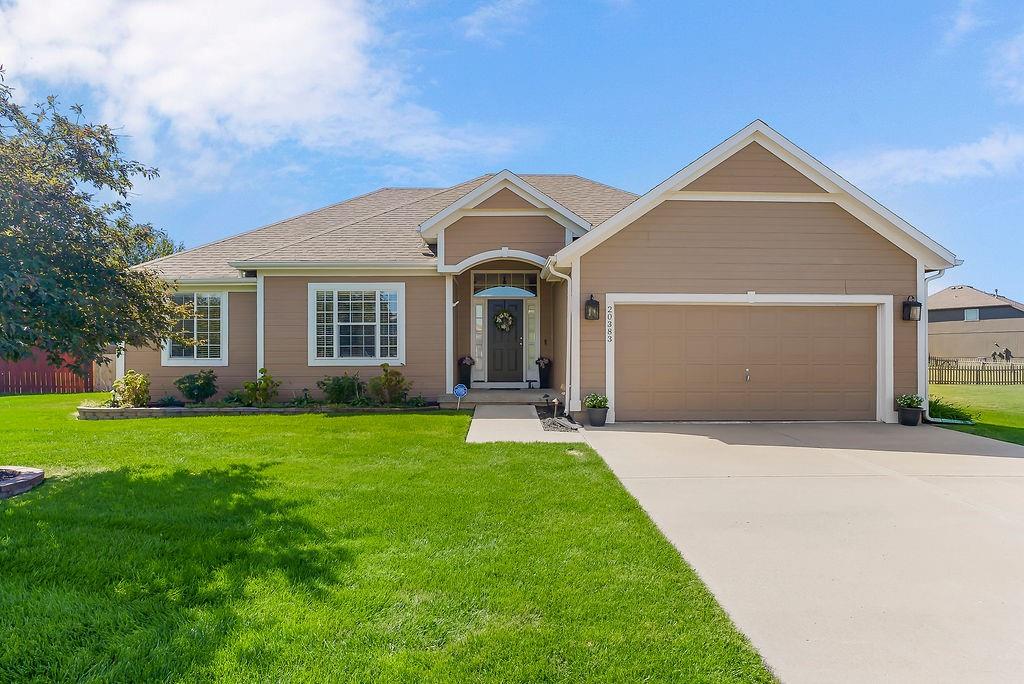 Listing Photo MLS #HMS2638455