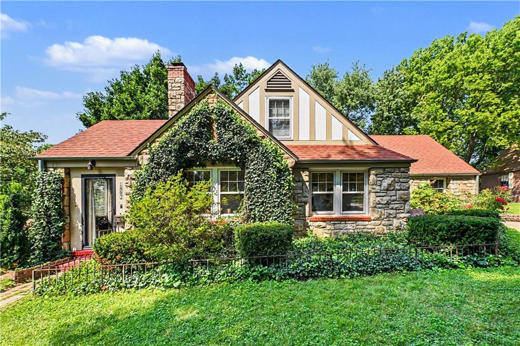 Listing Photo MLS #HMS2638624