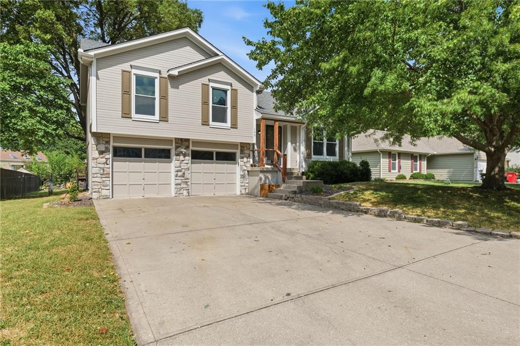 Listing Photo MLS #HMS2638900