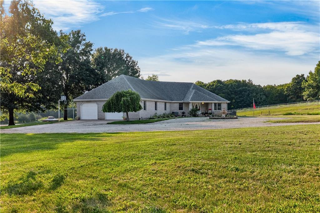 Listing Photo MLS #HMS2639066