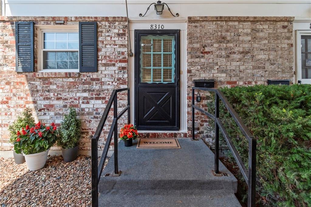 Listing Photo MLS #HMS2639589