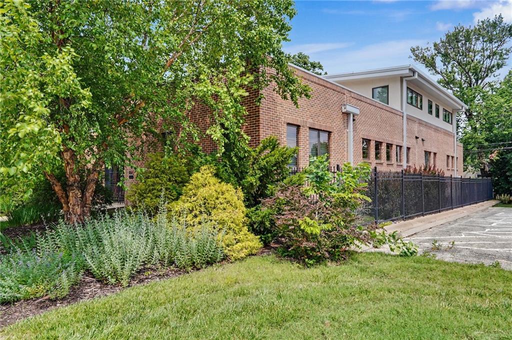 Listing Photo MLS #HMS2639836