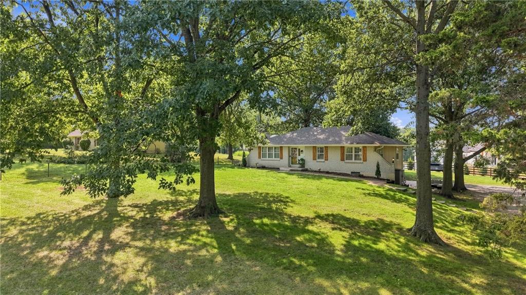 Listing Photo MLS #HMS2639856