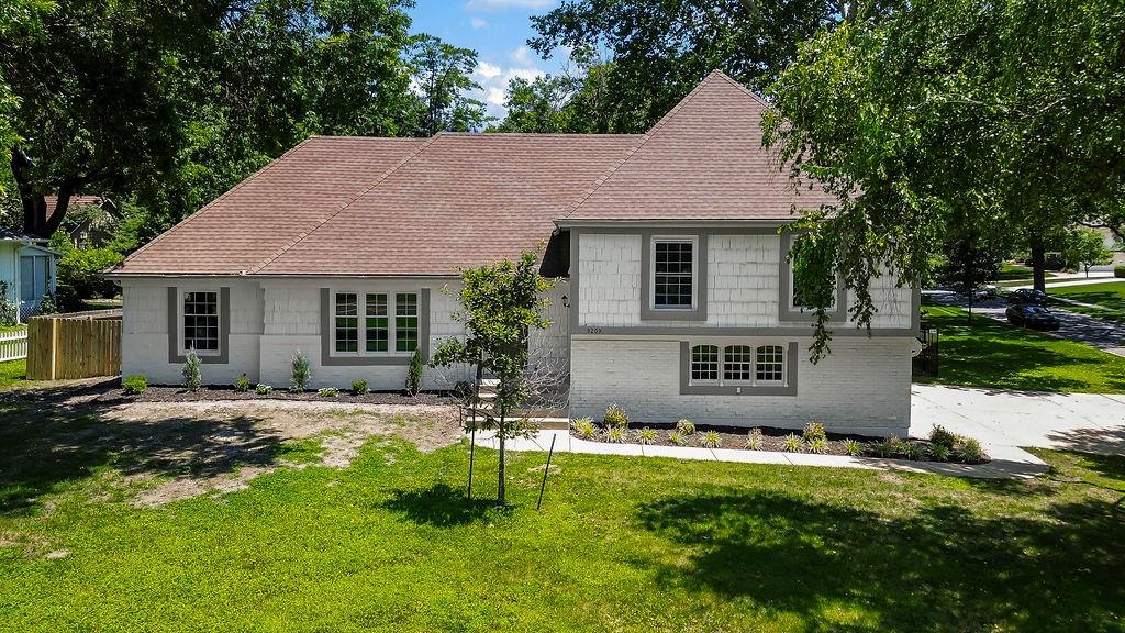 Listing Photo MLS #HMS2639935