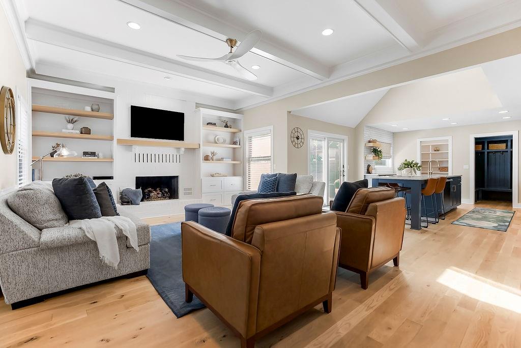 Listing Photo MLS #HMS2640153
