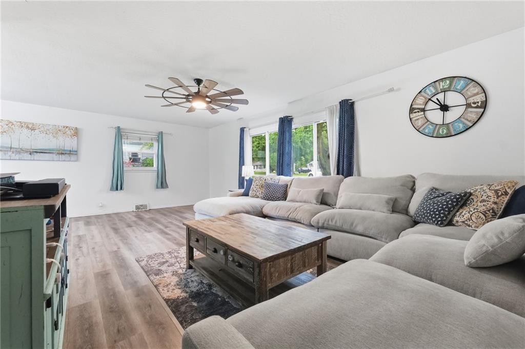 Listing Photo MLS #HMS2641151