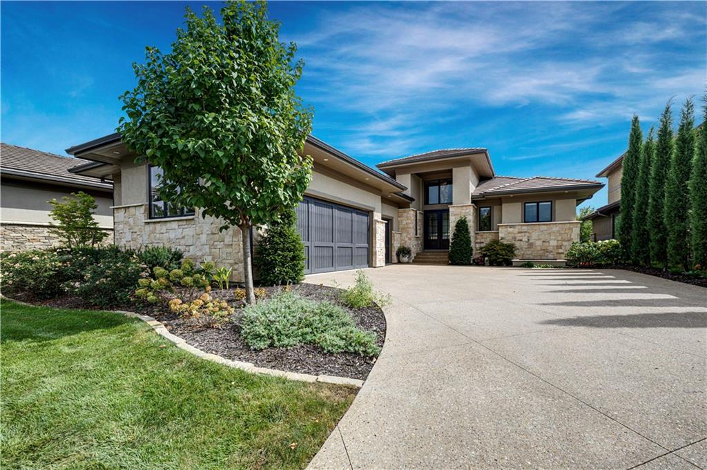 Listing Photo MLS #HMS2641211