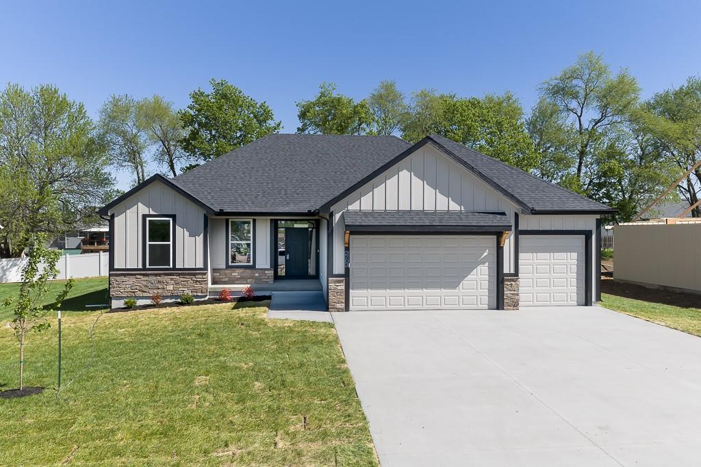 Listing Photo MLS #HMS2641416