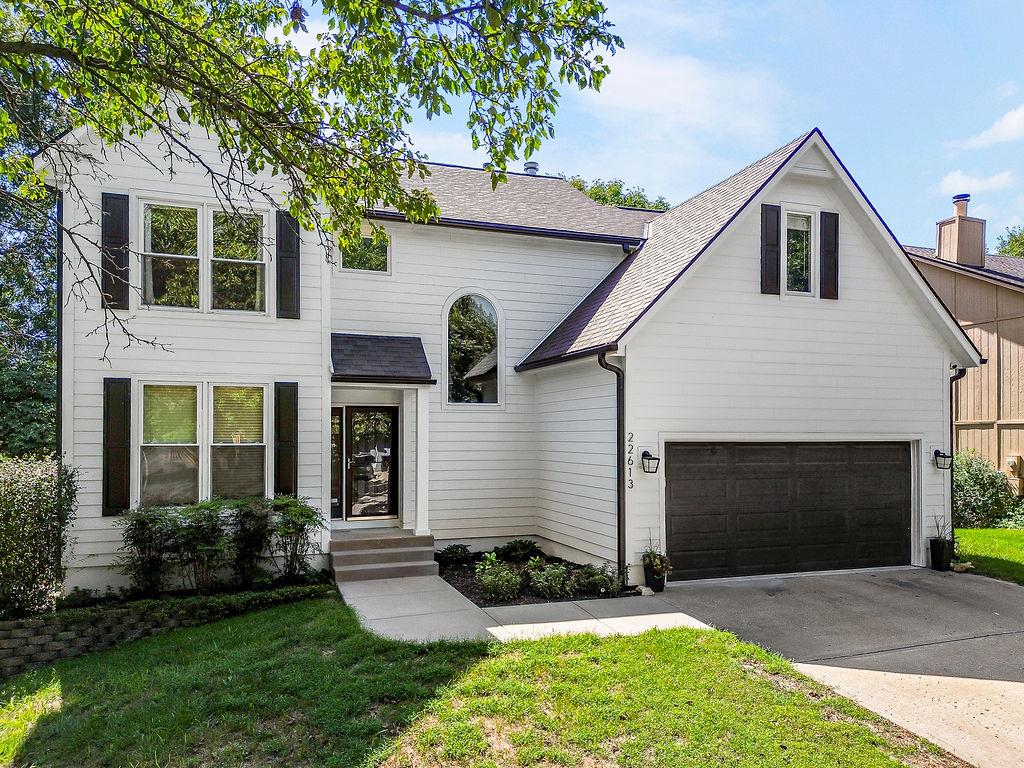Listing Photo MLS #HMS2641682