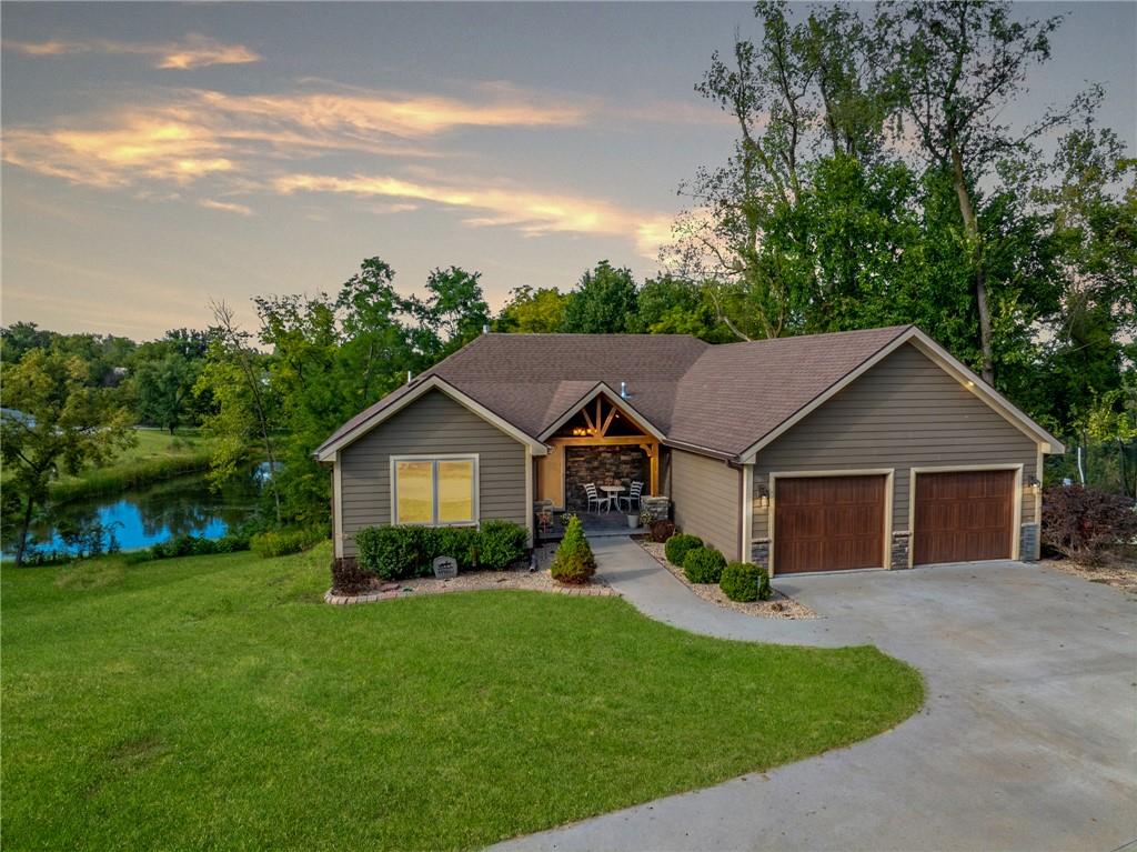 Listing Photo MLS #HMS2642063