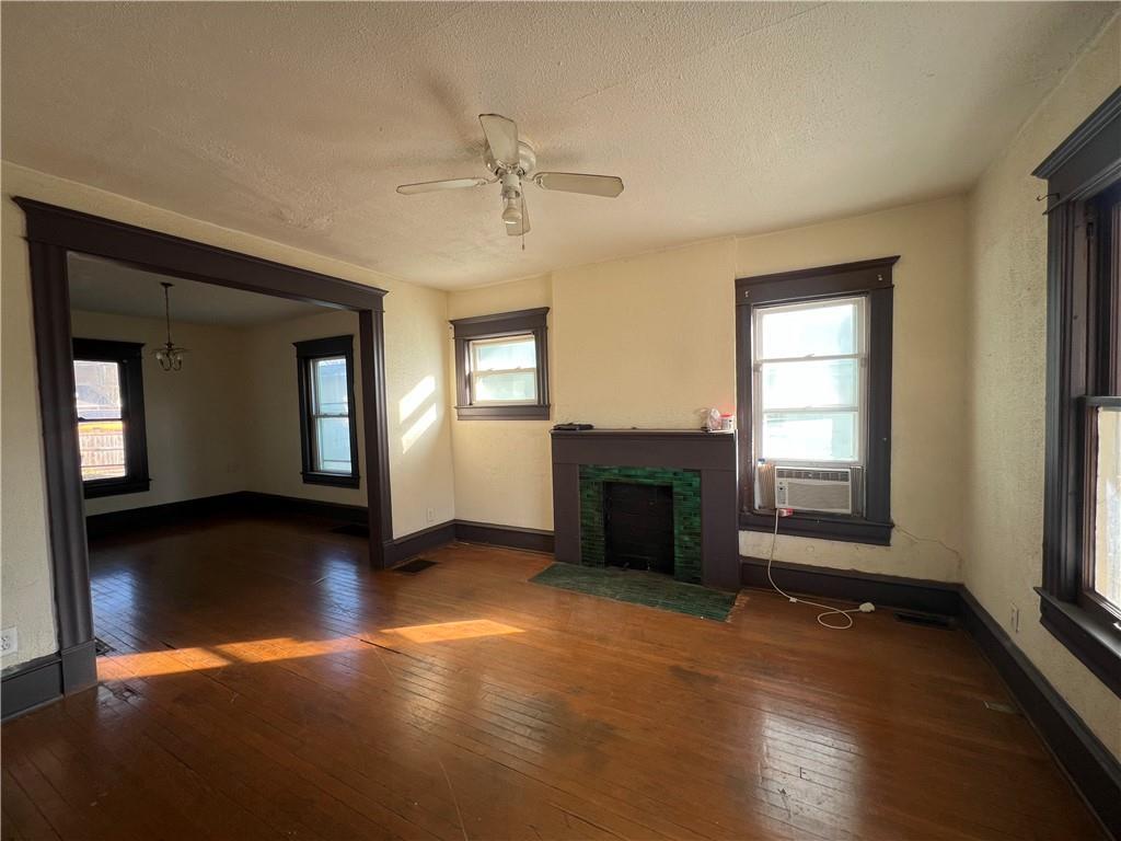 Listing Photo MLS #HMS2642611