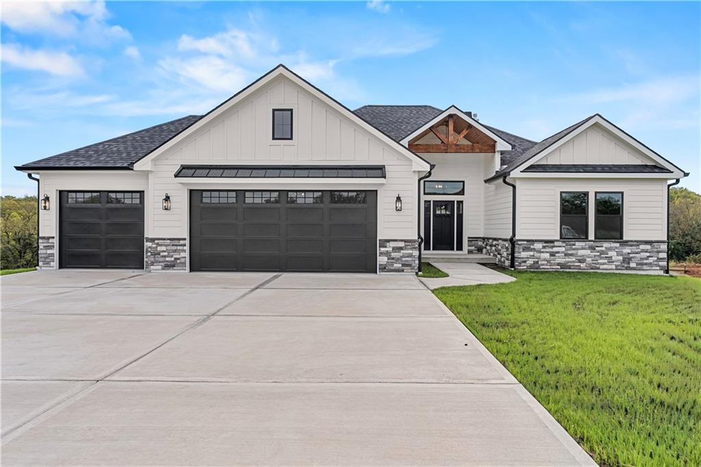 Listing Photo MLS #HMS2642674