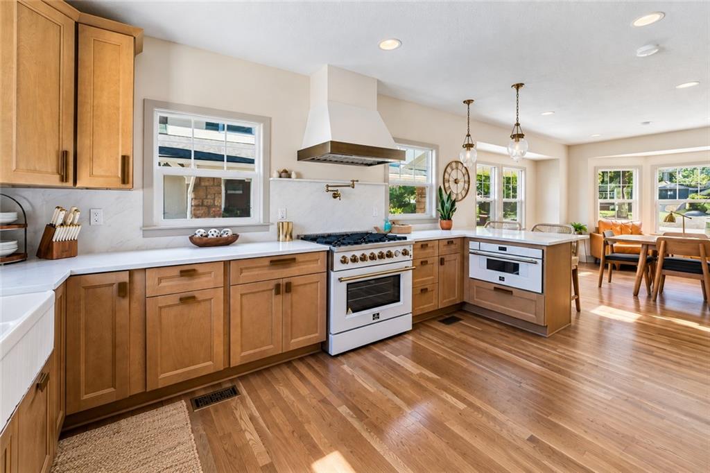 Listing Photo MLS #HMS2642828