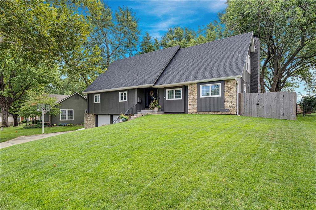 Listing Photo MLS #HMS2643933