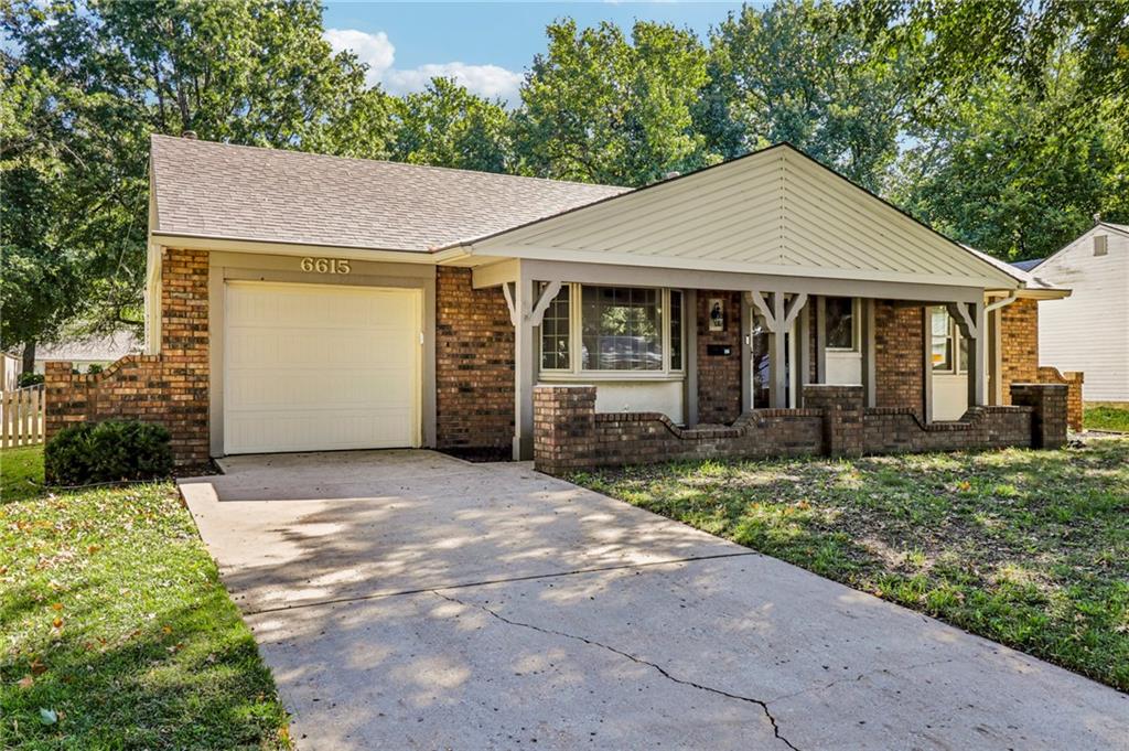 Listing Photo MLS #HMS2645214