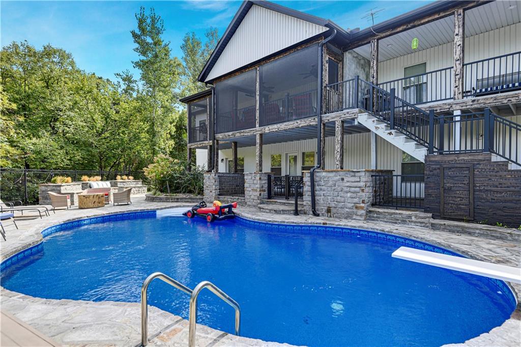Listing Photo MLS #HMS2645575