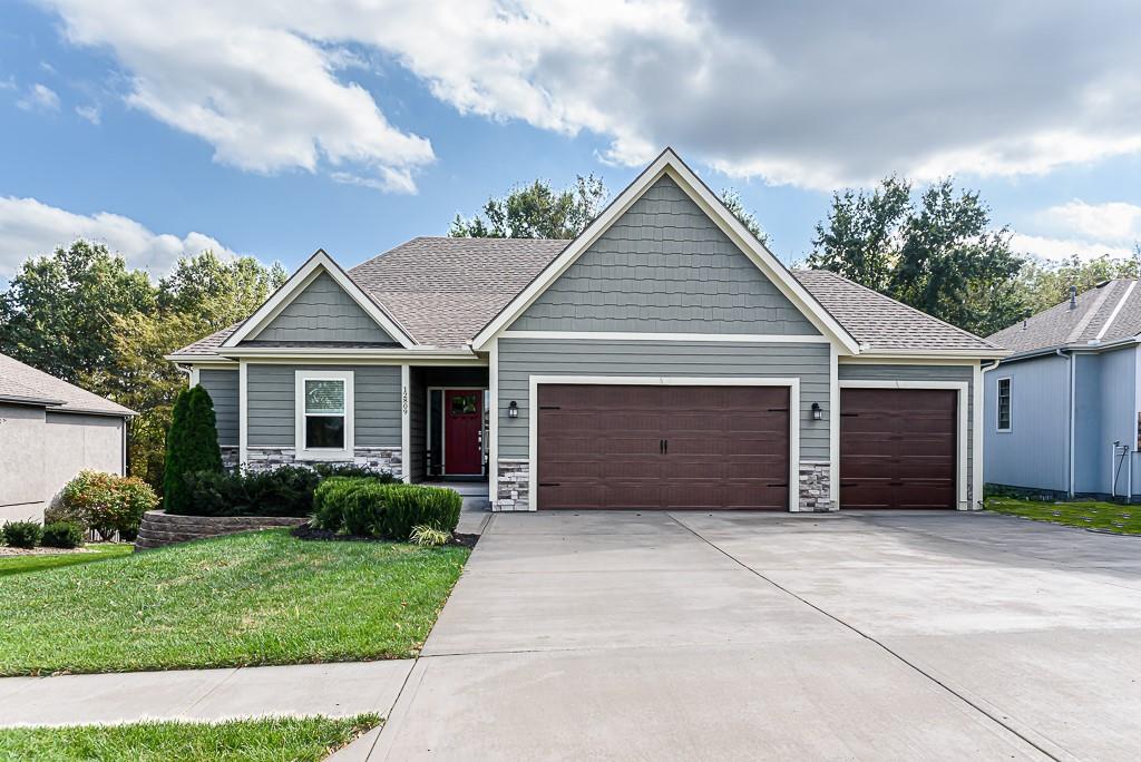 Listing Photo MLS #HMS2645645