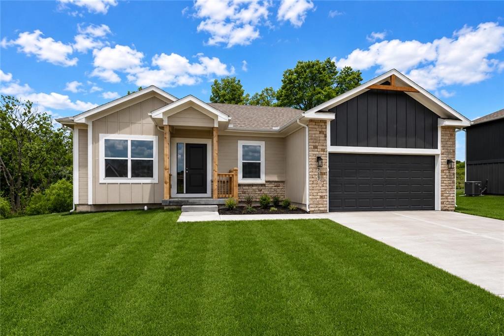 Listing Photo MLS #HMS2647381