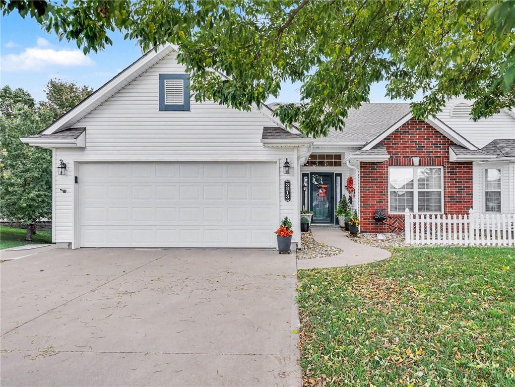 Listing Photo MLS #HMS2647577