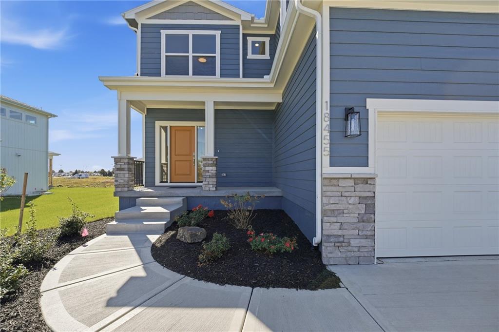 Listing Photo MLS #HMS2647705