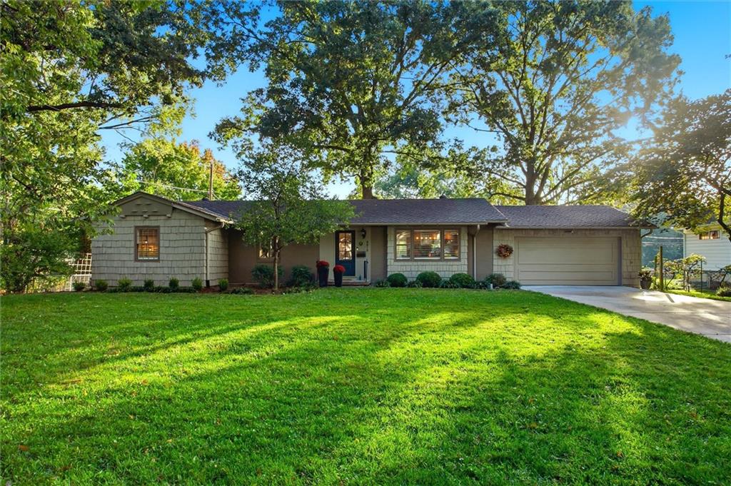 Listing Photo MLS #HMS2647815