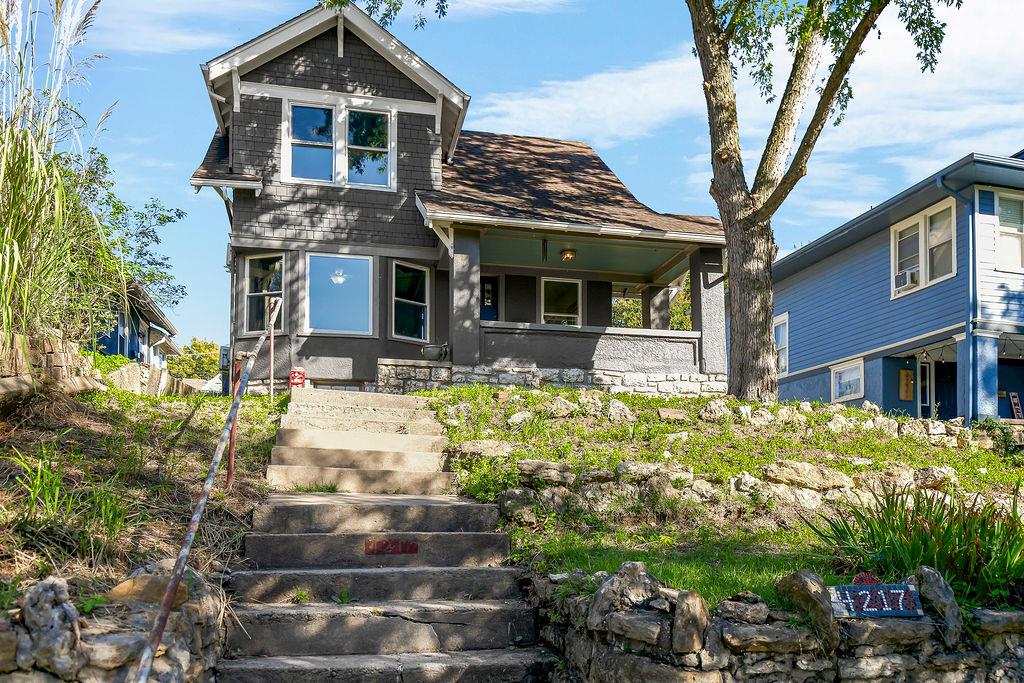 Listing Photo MLS #HMS2648246