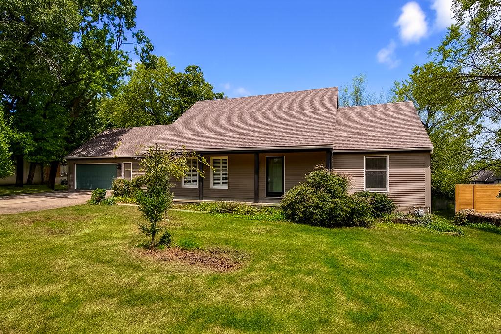 Listing Photo MLS #HMS2648479