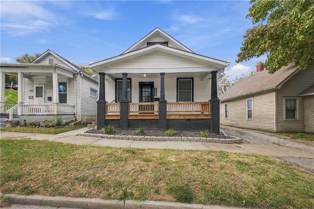 Listing Photo MLS #HMS2648930