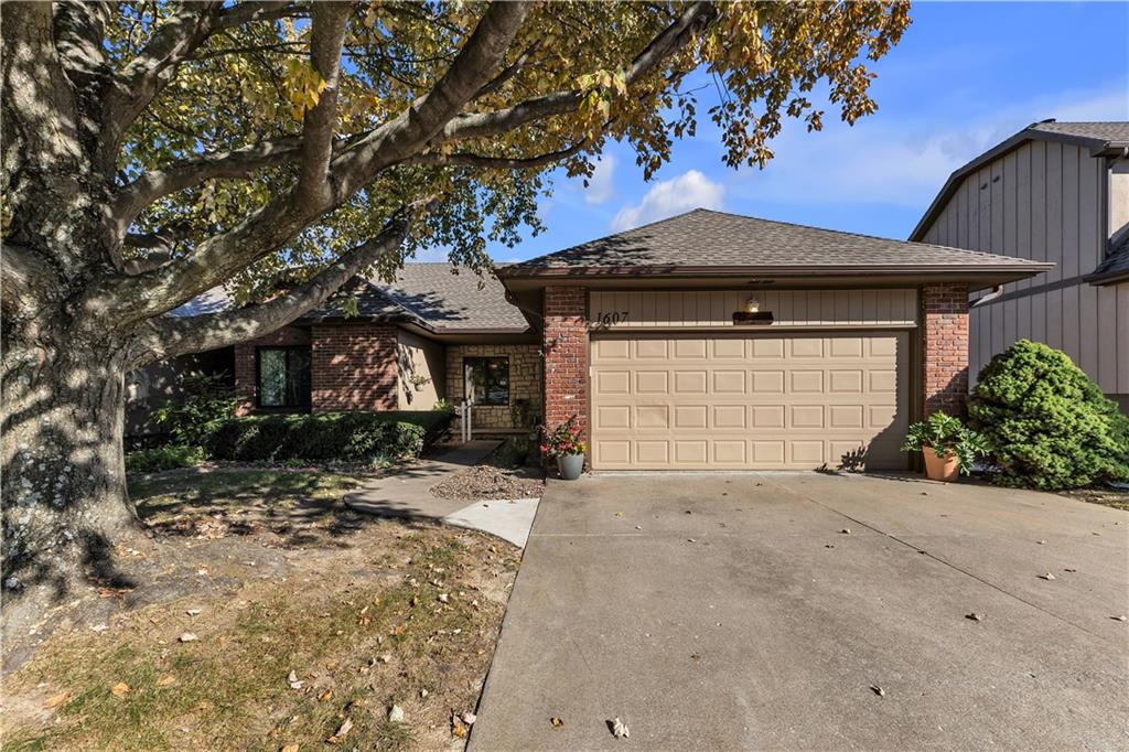 Listing Photo MLS #HMS2649184