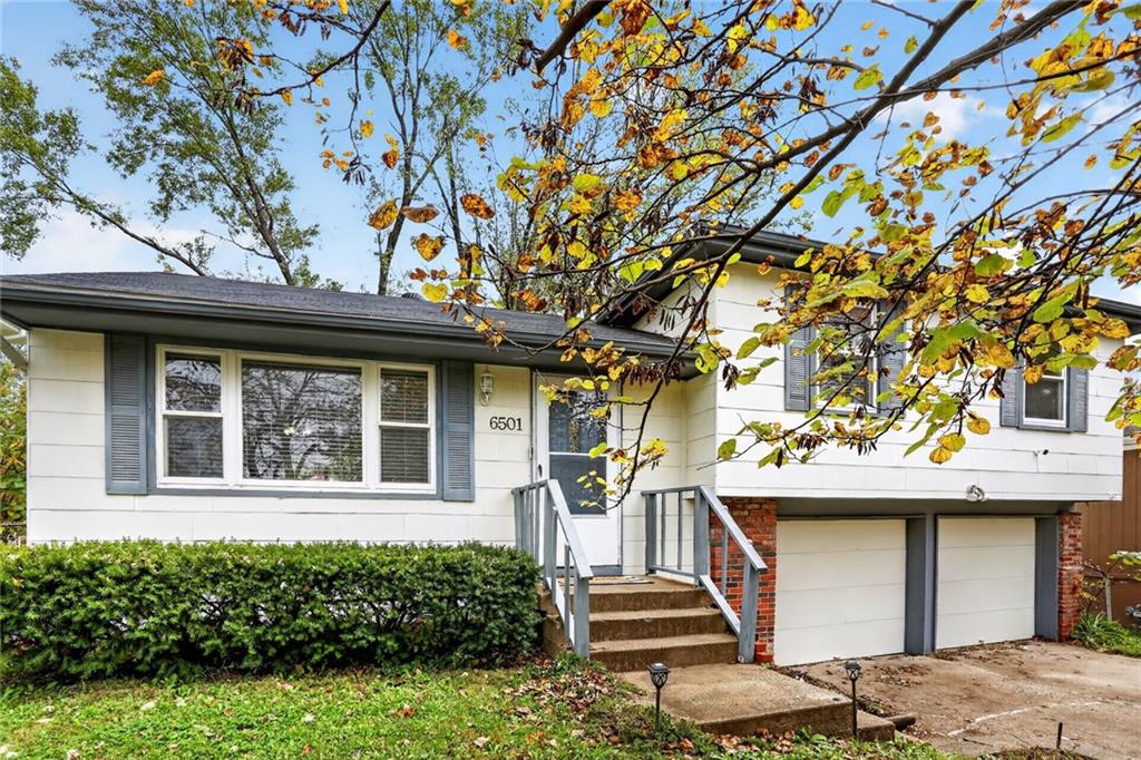 Listing Photo MLS #HMS2649203